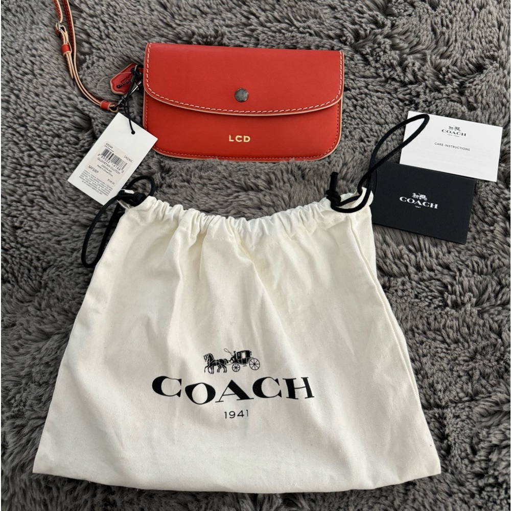 Coach Glovetan Clutch - Picture 9 of 10